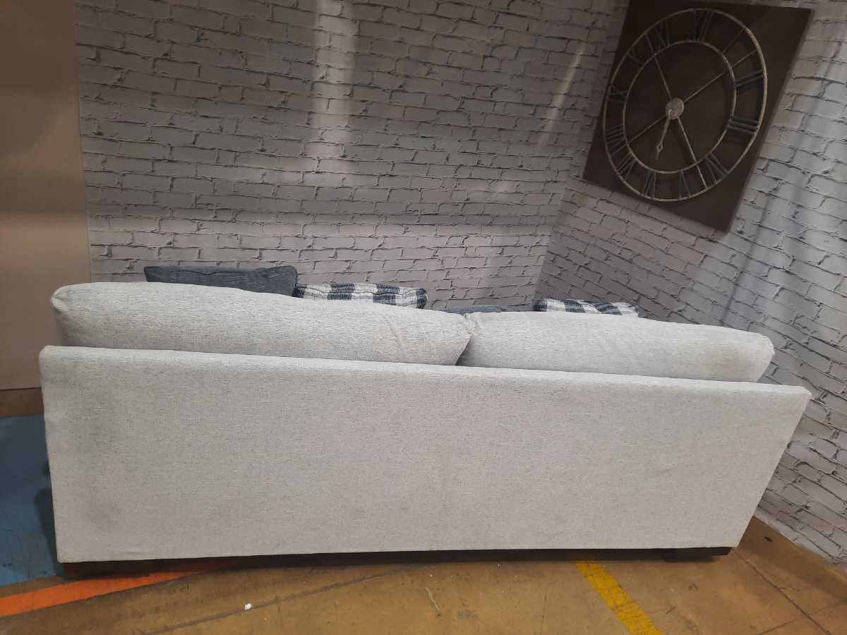 Belvoir-Exclusive Sofa - Snow - Gallery Image 7